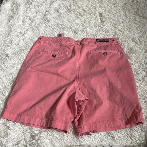 Vineyard Vines Island Shorts - Picture 2 of 11